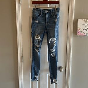 American Eagle Ne(x)t Level Hi-Rise Stretch Ripped Jeans Size 6